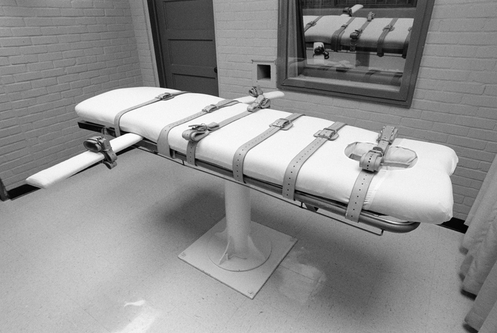 Despite growing doubt about his guilt, officials wheeled Marcellus Williams into Missouri's death chamber just past 6 p.m. Tuesday, strapped him to a table and injected him wiht a lethal combination of drugs. He was condemned for the murder of Felicia Gayle, a newspaper reporter, during a burglary in 1998.